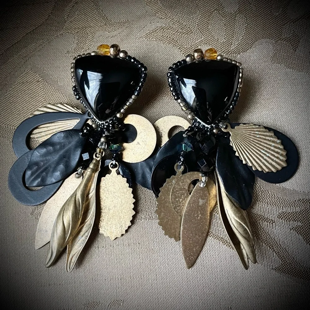 Vintage Onyx Brass Chipita Clip on earrings - Picture 1 of 8